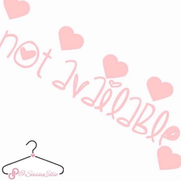 Sold🤍 - Picture 2 of 10